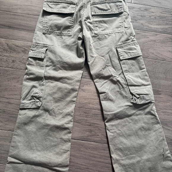 Zara Army Green Cargo Pants - Size 0 - Picture 4 of 4